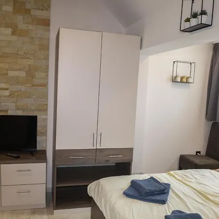 Milmari Idila * 科帕奥尼克