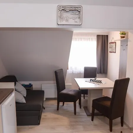 公寓 Milmari Idila