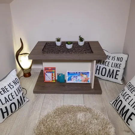 Milmari Idila 公寓 *