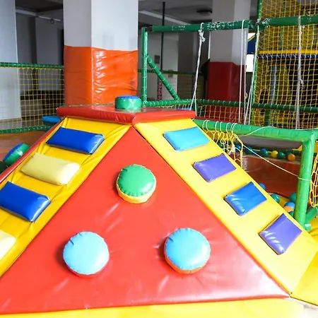 Milmari Idila 科帕奥尼克